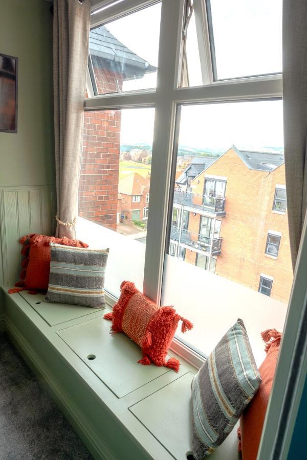 Elysium Holiday Lets - Elysium Suite, Stunning Apartment By The Beach Whitby Kültér fotó